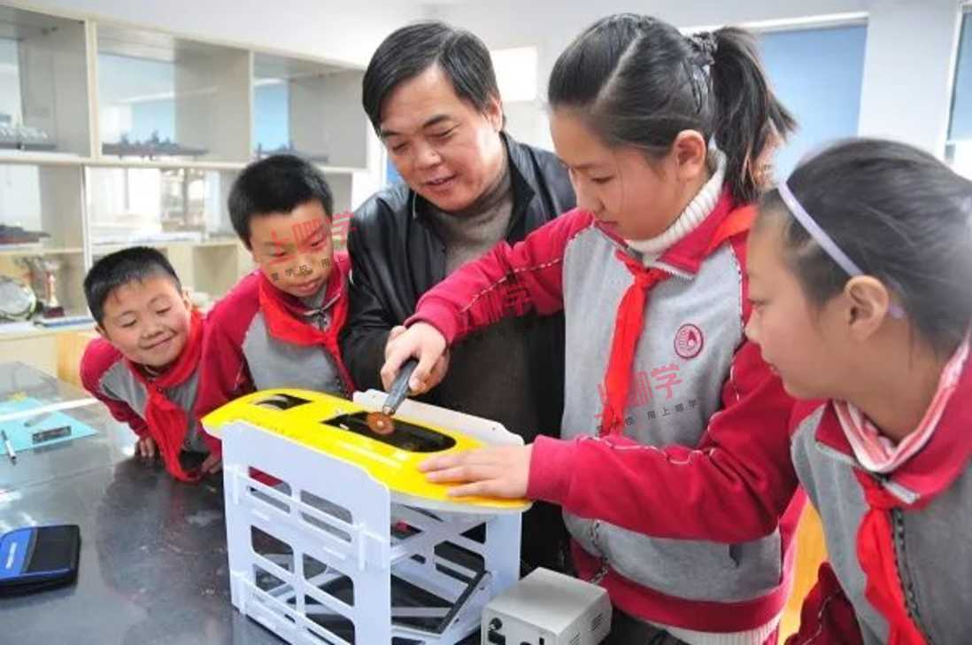 龚路中心小学: 充分和谐发展,未来还要生活有乐趣相关资料