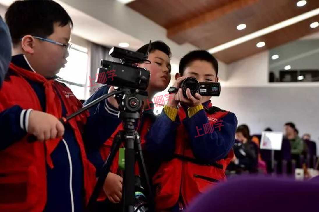 吴泾实验小学: 校园里有电视台, 孩子个个能玩直播相关资料 4
