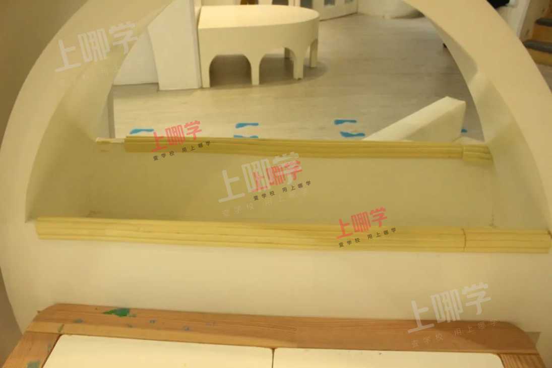 超大的室内游乐场所、1:3的师资配置、耗资2000万打造的多元课程体系，这家托育园被一大波家长疯狂安利！相关资料 45