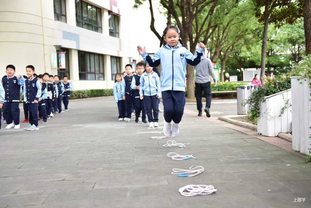 操场上的学校丨长宁区绿苑小学：体教融合，让操场成为孩子成长的沃土相关资料 6