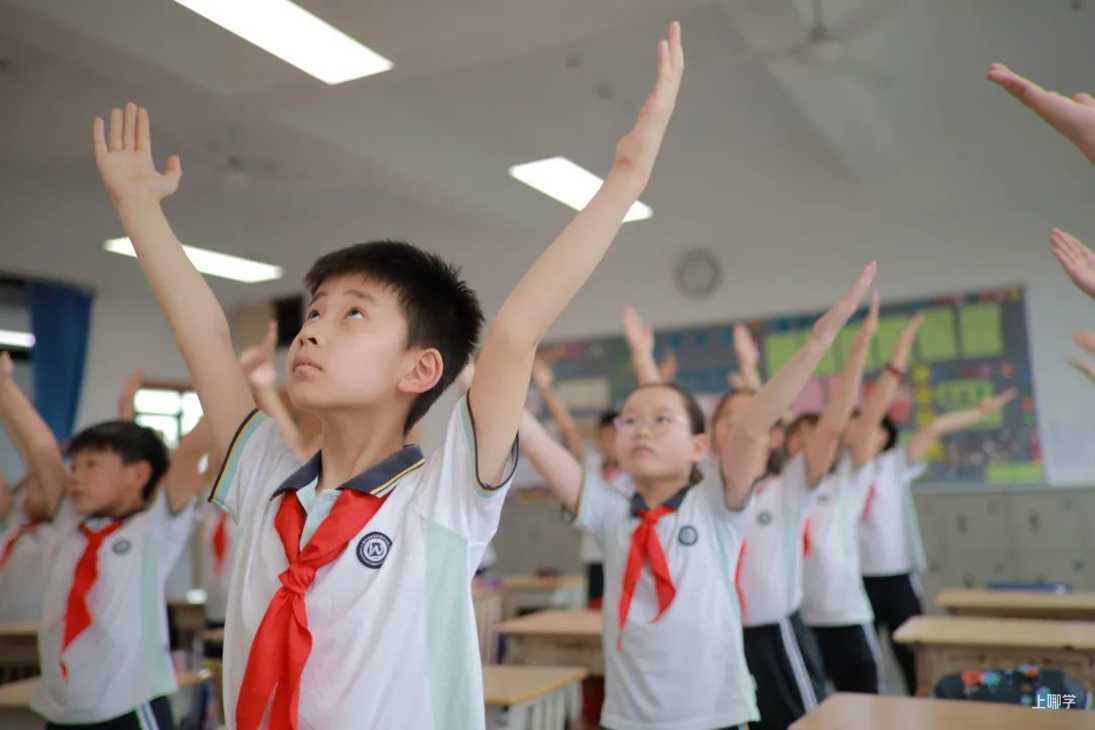 操场上的学校丨宝山区江湾中心校：“兴趣化”，让小学生爱上体育相关资料 18