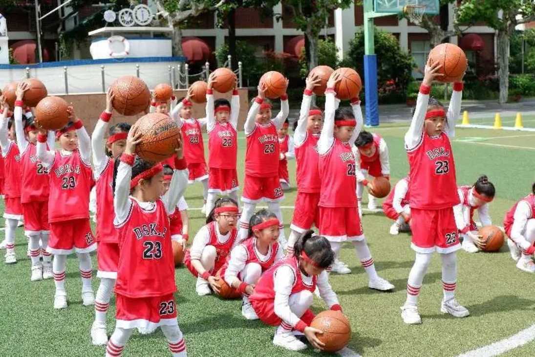 操场上的学校丨洵阳路小学：小操场 大体育相关资料 12