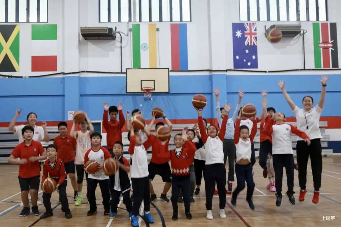 惊喜！前皇马教练任足球外教，人工智能作校本课！这所九年一贯制学校，全市招生相关资料 44