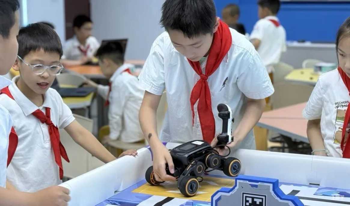 上海青少年活动中心2026暑期班开始招生啦！相关资料 37