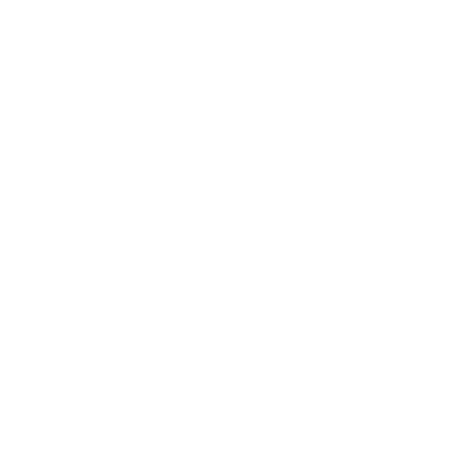讲解员向学生讲解并展示宣传册内容 · 图片来源：hbjy.huaibei.gov.cn
