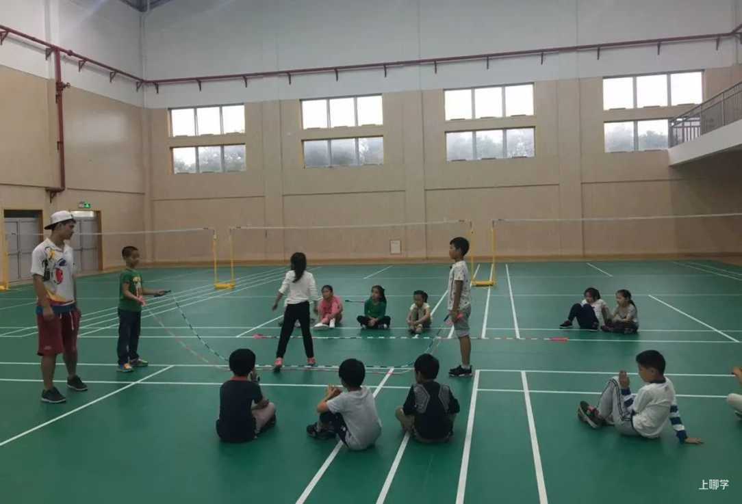操场上的学校|上海市青浦区豫英小学：创特色 强体魄 育英才相关资料 23