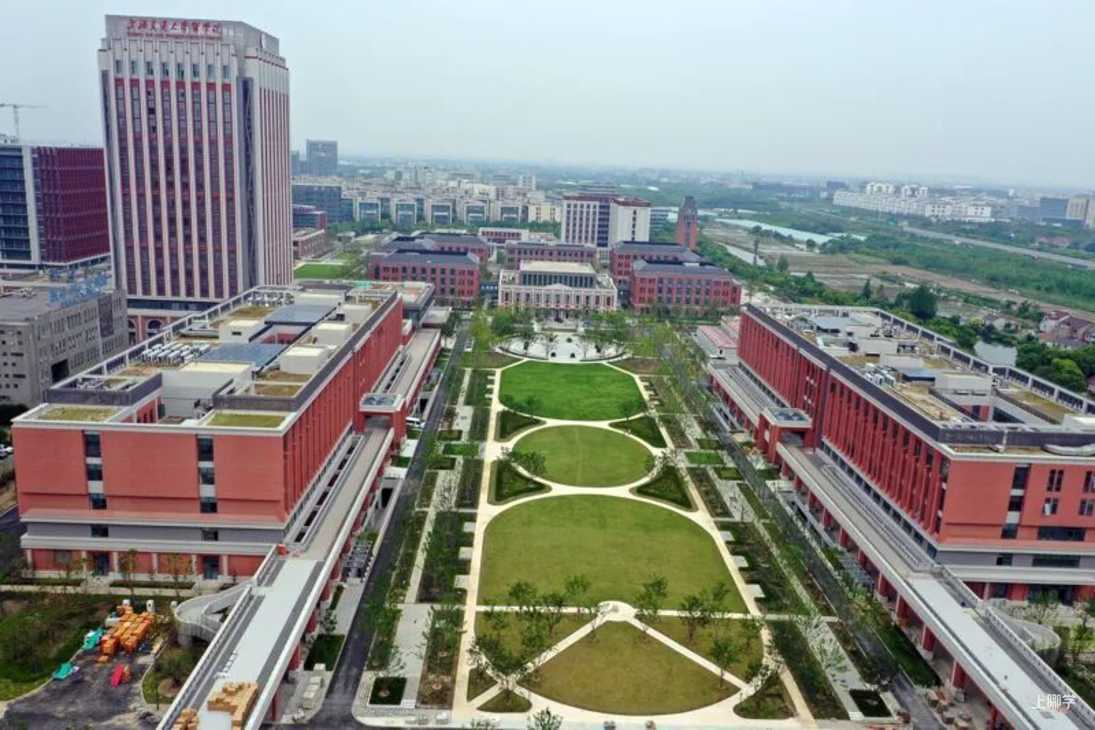 新校区建成！下月启用！学生等正在从黄浦和闵行搬迁至浦东！相关资料 7