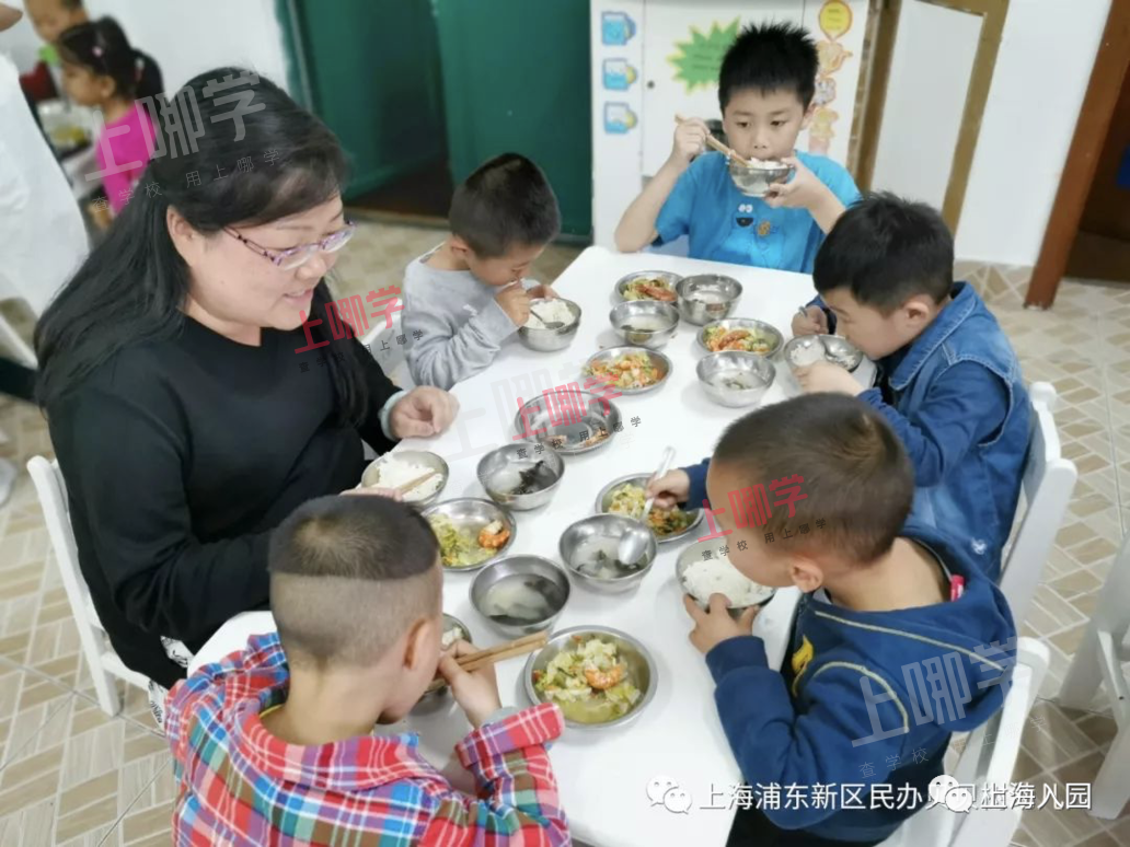 好消息！上海多所幼儿园已全面推进幼儿园陪餐！“园长陪餐”制度或成标配！相关资料 9