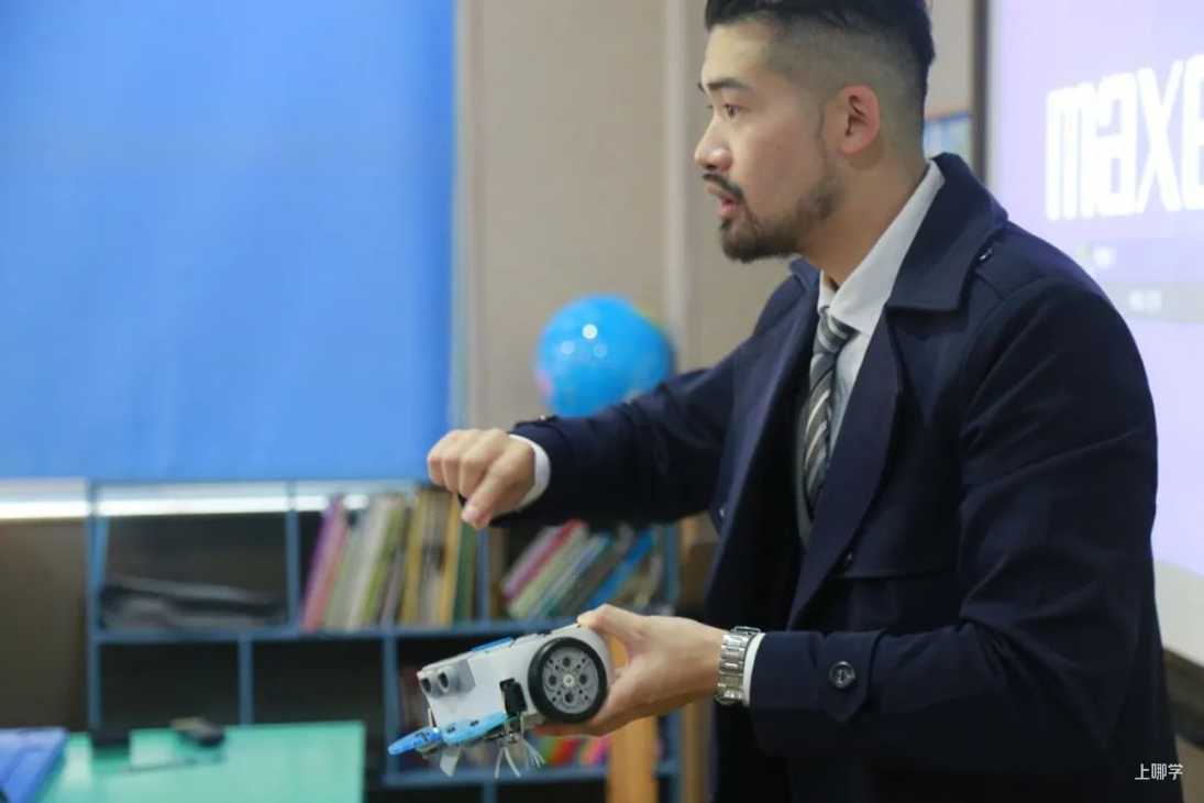 惊喜！前皇马教练任足球外教，人工智能作校本课！这所九年一贯制学校，全市招生相关资料 36