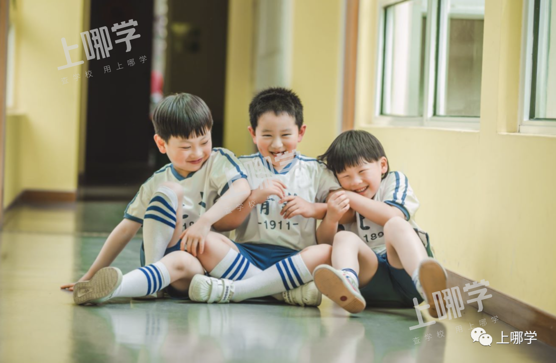 美爆了！上海20所小学超美毕业照来袭！福外、卢湾、交大附小等，你pick哪所？相关资料 42