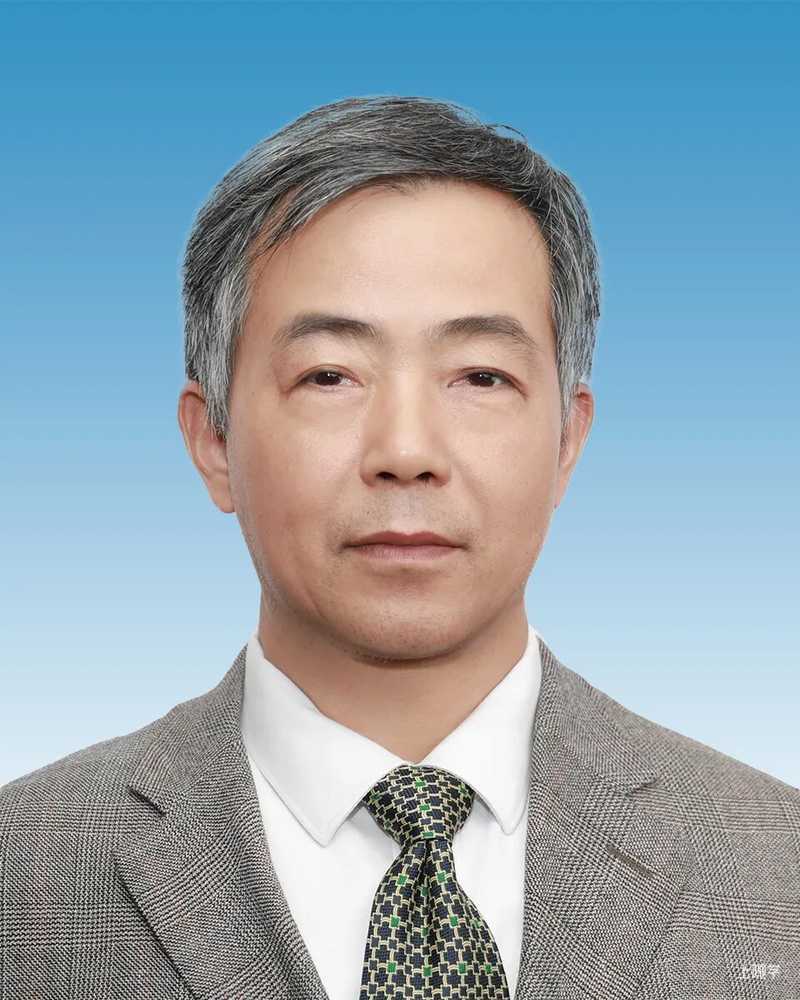 上海两所大学同一天换人！相关资料