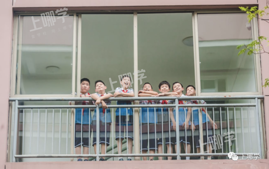 美爆了！上海20所小学超美毕业照来袭！福外、卢湾、交大附小等，你pick哪所？相关资料 21