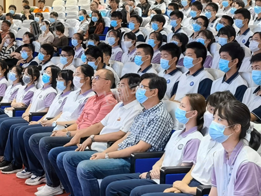 山河壮丽英雄豪迈上海市晋元高级中学开展青少年学党史主题教育活动