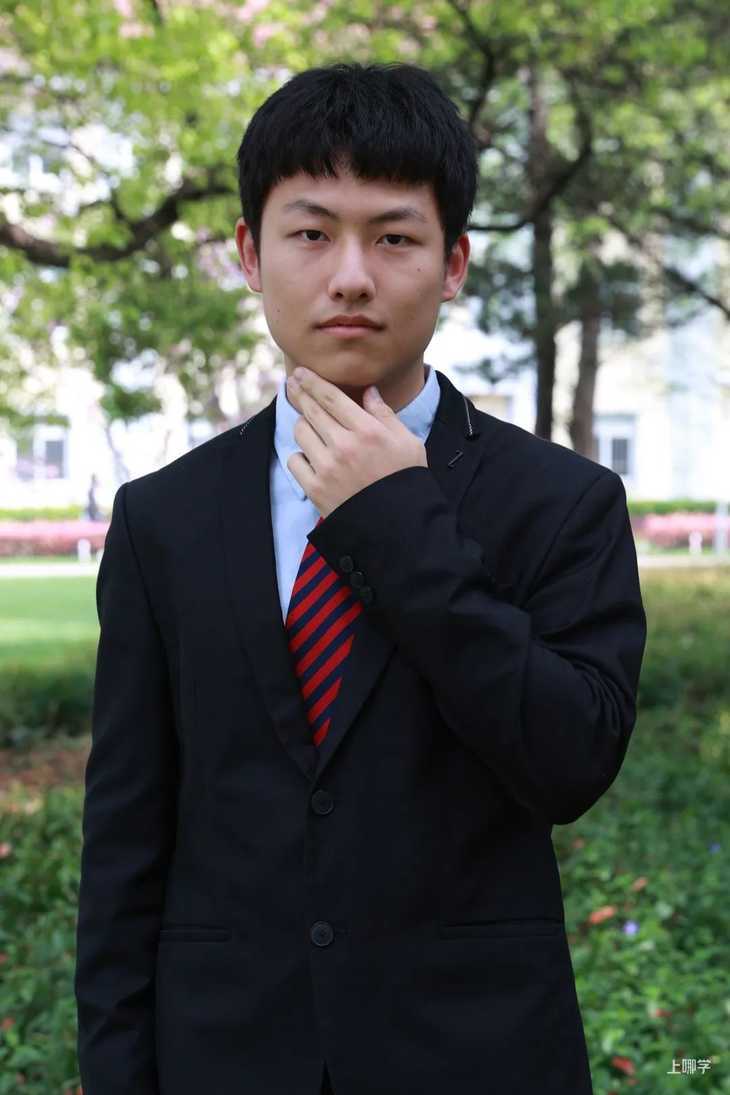 清北保送资格上海中学——冯逸韬徐嘉珺同学毕业自进华中学,初中