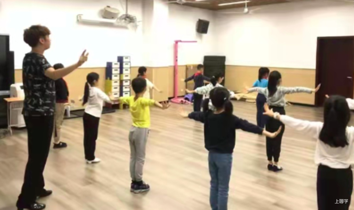 学位紧张！上海这所公办外国语小学连续2年提前发布超额预警！明年更是要求入户需满3年！相关资料 19
